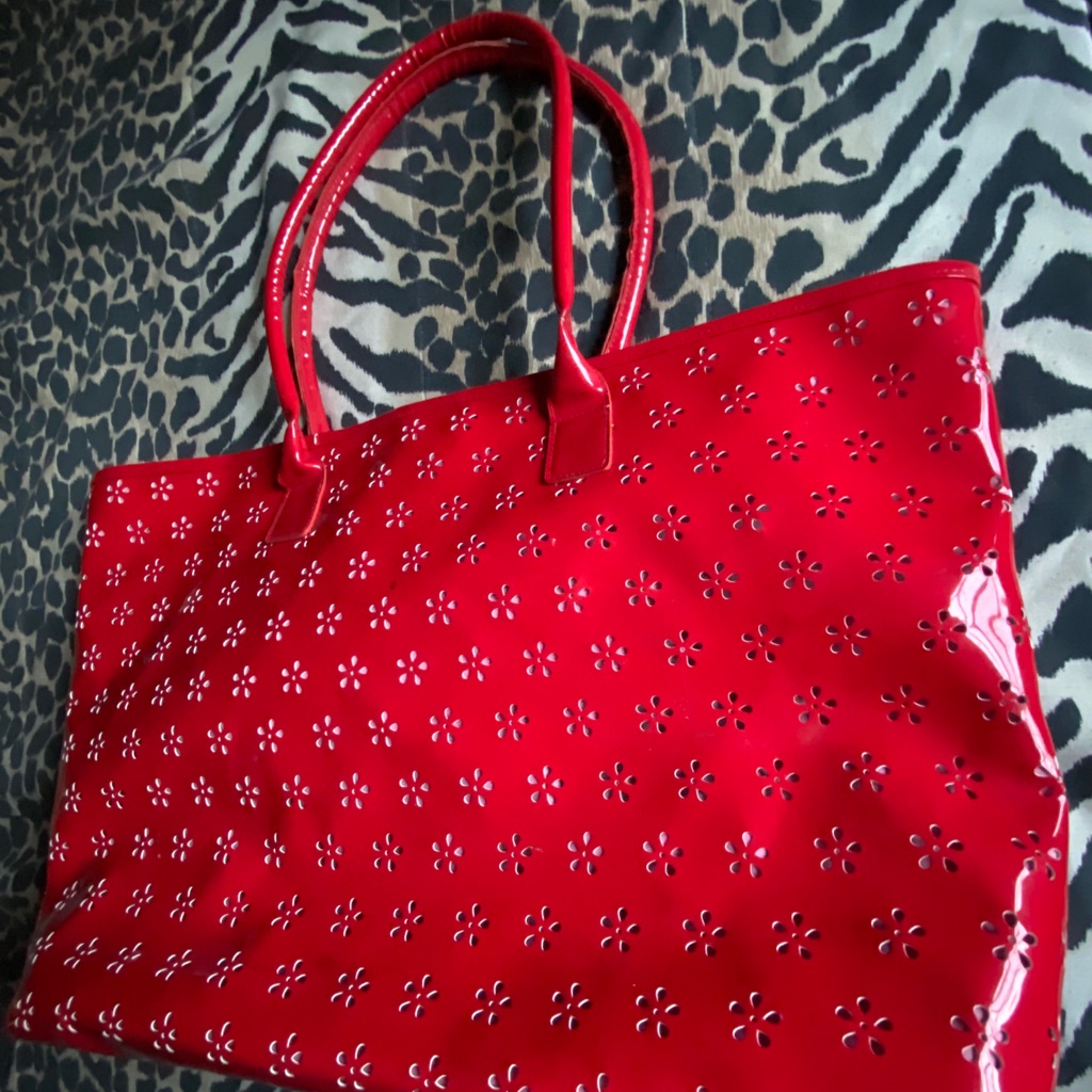 Elizabeth Arden Tote Bag
